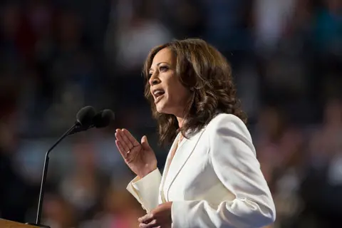 Getty Images Kamala Harris berbicara di Konvensi Nasional Partai Demokrat 2012 di Charlotte, Carolina Utara.