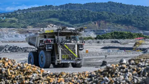 Getty Images Sebuah truk di tambang Cobre Panama di Panama