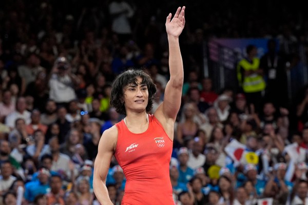 Paris 2024: Vinesh Phogat merayakan setelah mencapai final