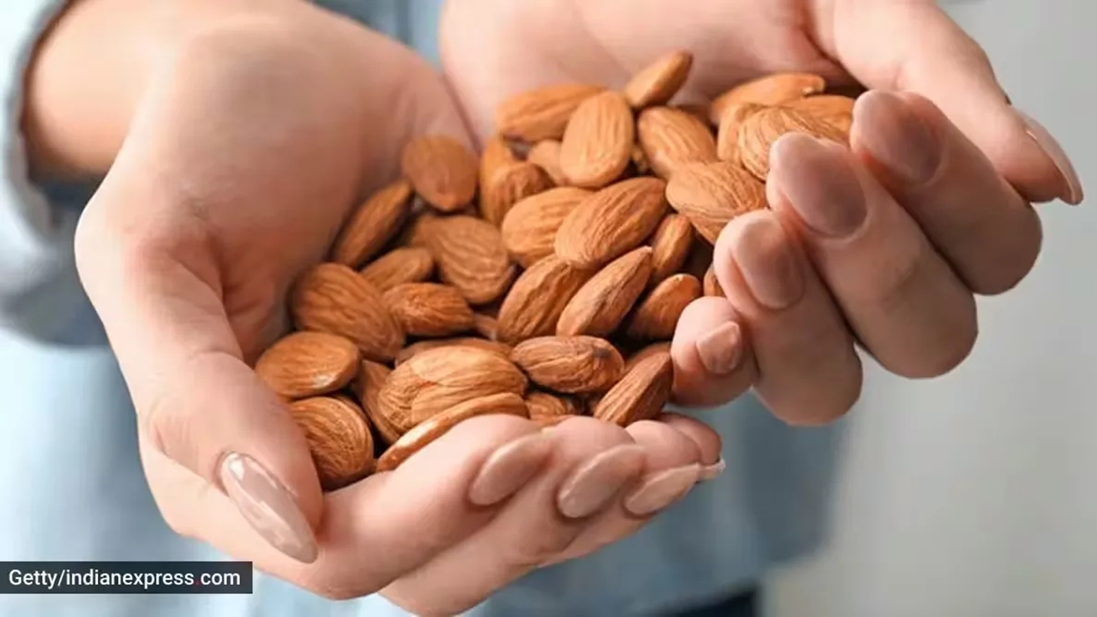 kacang almond