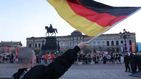 Getty Images Pengunjuk rasa anti-fasis dituduh oleh pendukung kelompok sayap kanan AFD