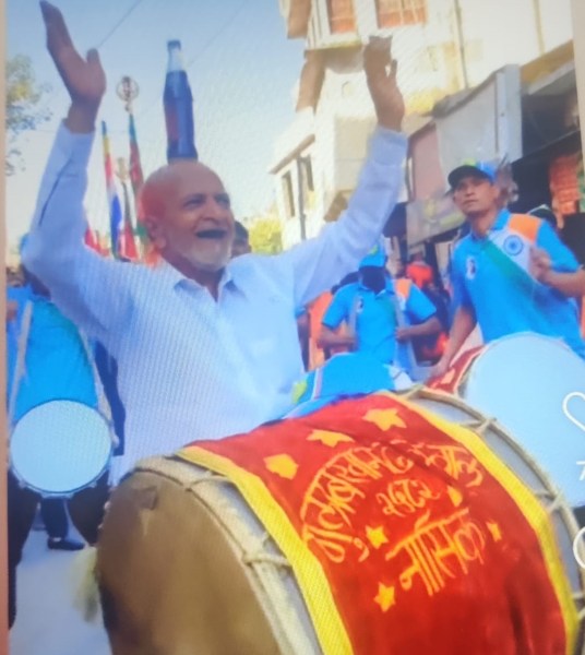 Perayaan Ganesh Chaturthi, Festival Ganesh, Nashik Dhol, Drummer Nashik Gulab Khan, Pemain Dhol Muslim, Nashik Muslim Dhol Legak, Apa itu Tasha, Ganesh Utsav, Berita Indian Express