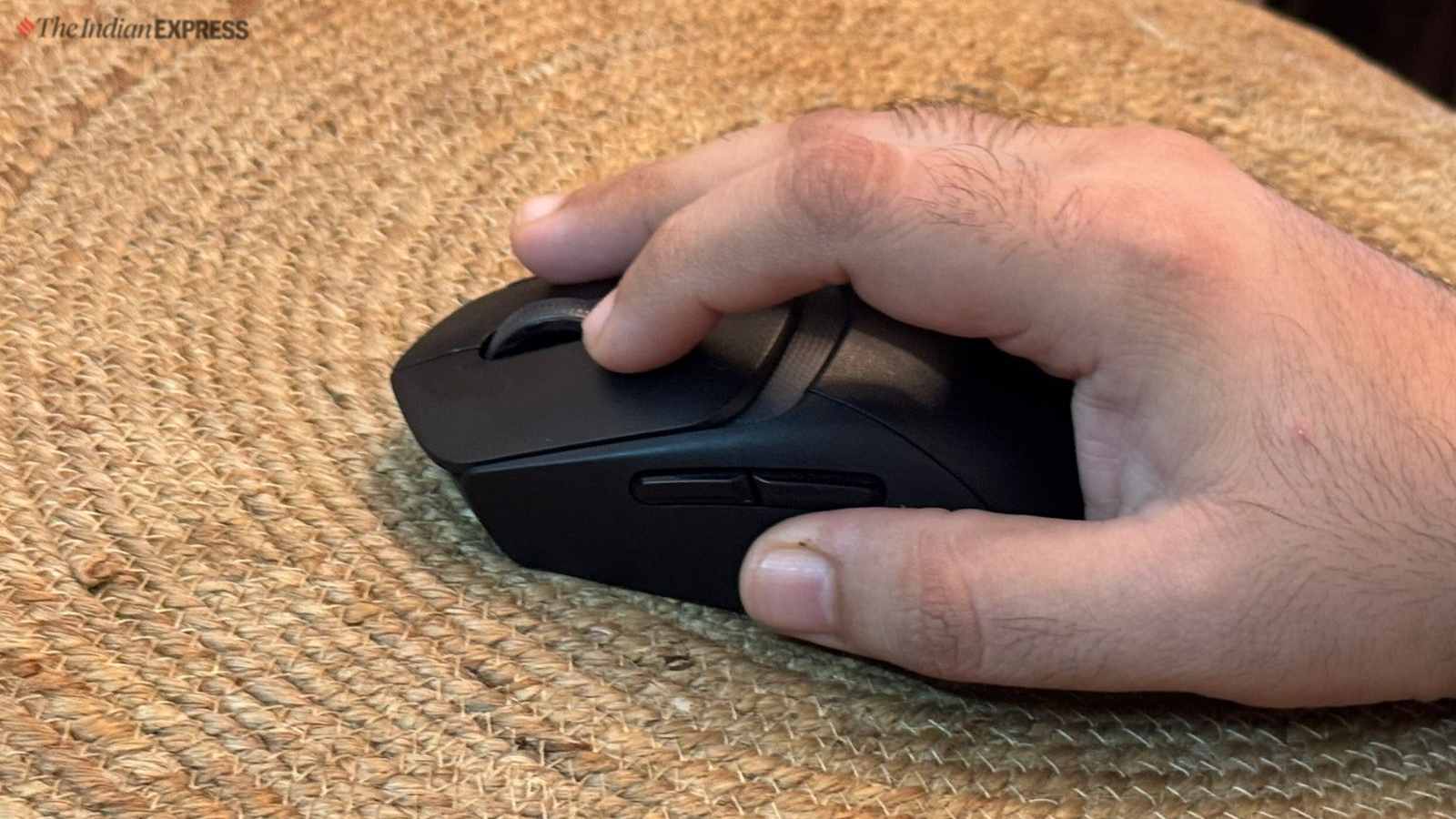 Logitech G309