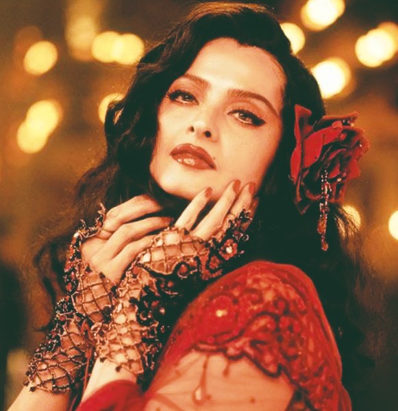 Rekha- Parineetha (2005)