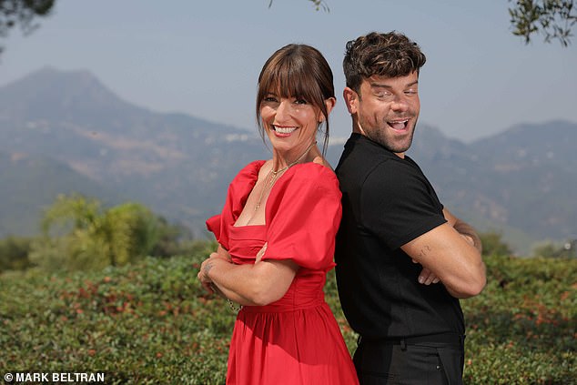 The Language of Love dibawakan oleh Davina McCall dan presenter sekaligus penyanyi TV Spanyol Ricky Merino