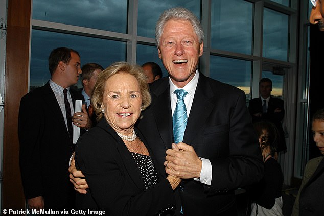 Ethel Kennedy dan Bill Clinton menghadiri acara bersama pada tahun 2006