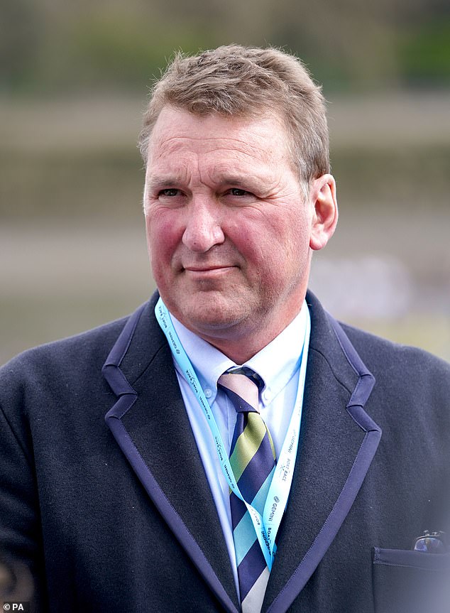 Sir Matthew Pinsent memberikan dukungannya kepada keluarga tersebut setelah diagnosis yang menghancurkan tersebut