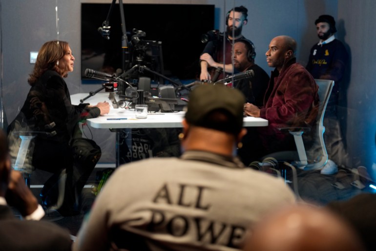 Charlamagne tha God mewawancarai Kamala Harris di studio radio