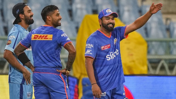 Pertandingan IPL hari ini: Bharat Ratna Shri Atal Bihari Vajpayee dan pemain Mumbai India Rohit Sharma dan Suryakumar Yadav dengan kapten LSG KL Rahul selama sesi latihan sebelum pertandingan kriket Indian Premier League (IPL) T20 antara Lucknow Supergiants dan Mumbai Indians di Stadion Kriket di beruntung. (PTI)