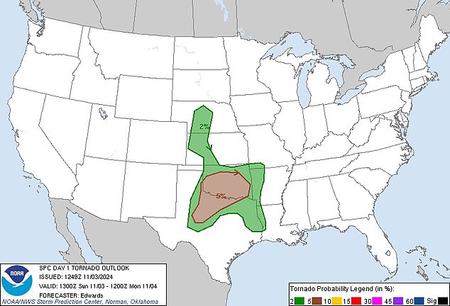 Grafik dari NOAA ini menawarkan perspektif tentang kemungkinan pembentukan tornado di area di atas