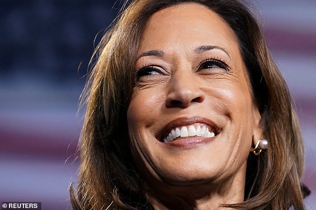 Kandidat Partai Demokrat Kamala Harris menghabiskan empat tahun terakhir sebagai wakil presiden Biden