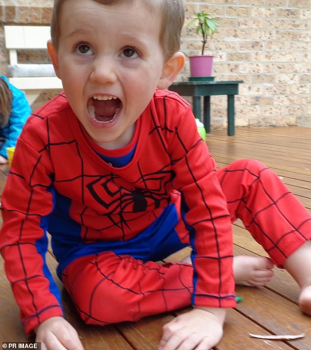 Salah satu foto terakhir William Tyrrell yang diambil di teras rumah Kendall pada pagi hari ia menghilang tanpa jejak