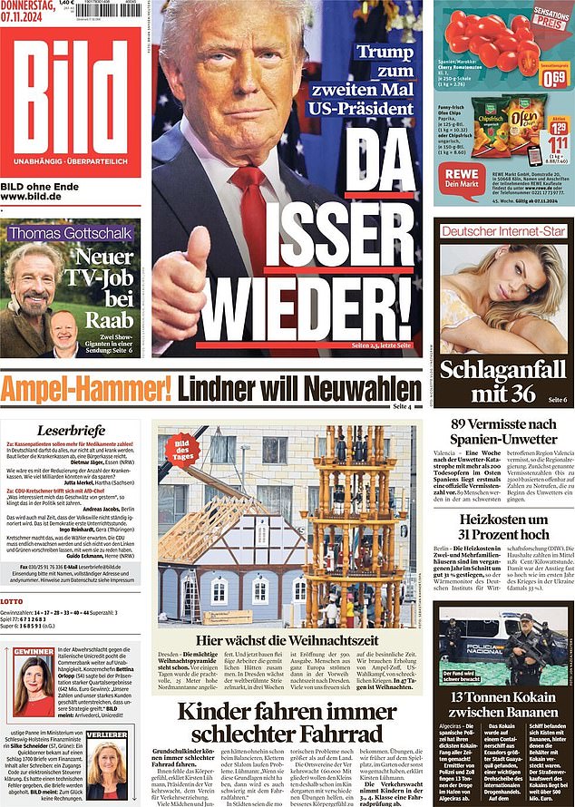 JERMAN: Tabloid Bild memuat foto Trump mengacungkan jempol dengan judul 'Da Isser Wieder!' atau 'Itu dia lagi!'