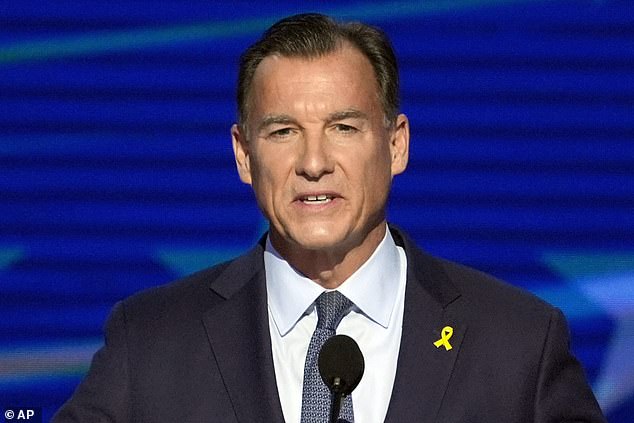 Tom Suozzi juga mengkritik sikap partai tersebut terhadap lobi transgender