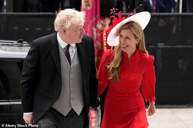 Johnson dan Cummings dikatakan berselisih soal istri Boris, yang saat itu menjabat sebagai Carrie Symonds