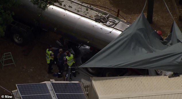 Seorang wanita tewas dan seorang anak terluka parah setelah truk air menabrak taman kanak-kanak di barat laut Melbourne.