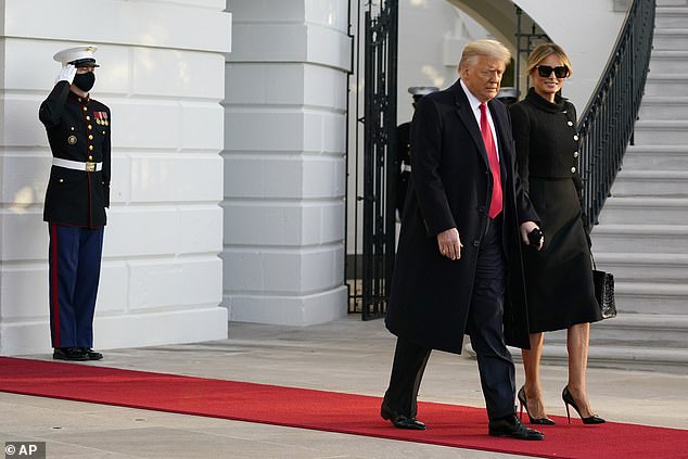 Donald dan Melania Trump meninggalkan Gedung Putih sekitar jam 10 pagi pada pagi hari Joe Biden dilantik sebagai presiden; mereka belum kembali sejak itu