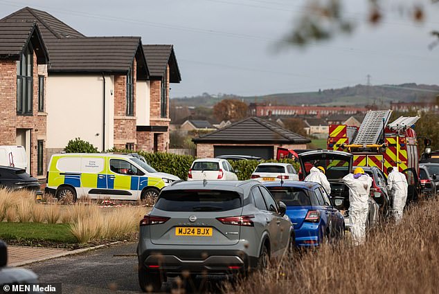 Investigasi bersama diluncurkan yang melibatkan Dinas Pemadam Kebakaran dan Penyelamatan Greater Manchester dan Polisi Greater Manchester untuk mengetahui penyebab kebakaran tersebut.