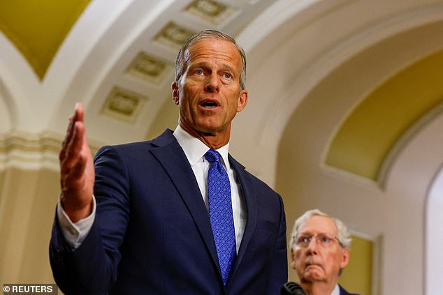 Thune dan Trump memiliki hubungan yang rumit selama bertahun-tahun, dan banyak orang di lingkungan presiden terpilih tidak ingin dia bertanggung jawab atas agenda MAGA.