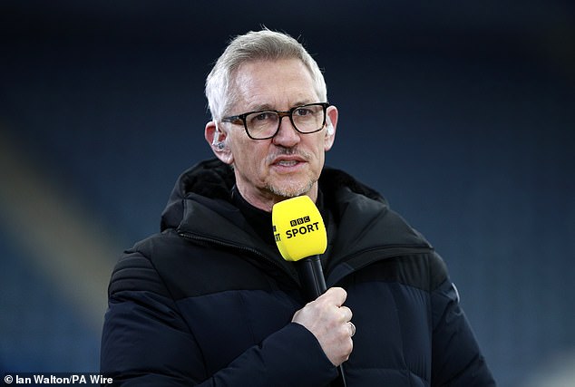 Otoritas pajak mengajukan banding setelah pengadilan tahun lalu memenangkan Lineker. Inspektur mengklaim dia seharusnya digolongkan sebagai karyawan BBC dan BT Sport untuk tugas presentasinya antara tahun 2013 dan 2018, bukan sebagai pekerja lepas.