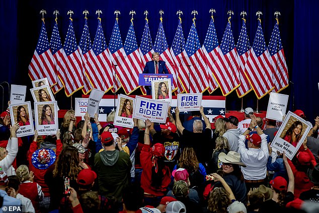 Partai Republik, termasuk Presiden terpilih Donald Trump, menyalahkan kematian Riley pada Presiden Joe Biden dan kebijakan perbatasannya