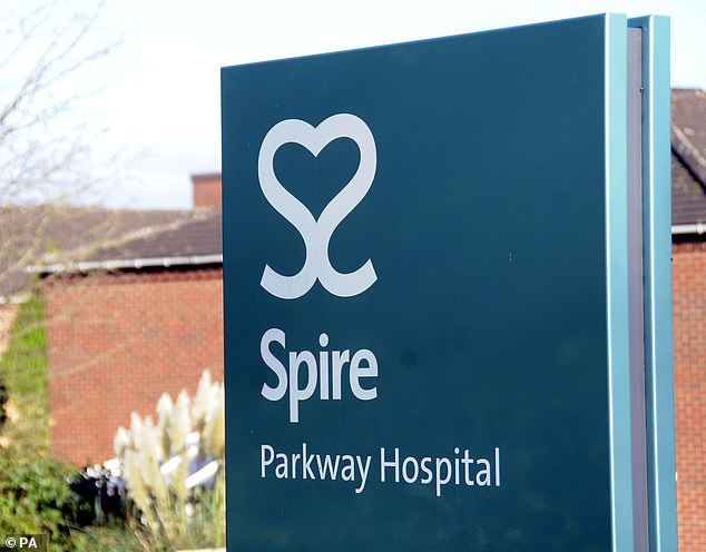 Paterson dipekerjakan oleh Heart of England NHS Foundation Trust dan bekerja di sektor independen di Spire Parkway dan Spire Little Aston di Birmingham