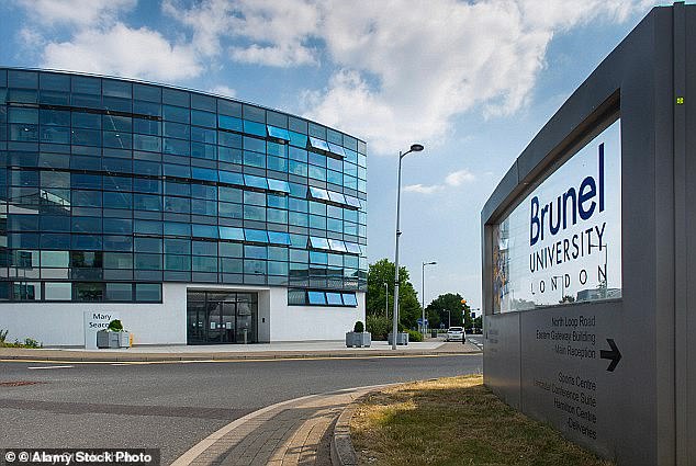 Brunel University, dinamai menurut nama raksasa teknik Inggris Isambard Kingdom Brunel, berspesialisasi dalam sains, teknik, dan teknologi dan merupakan salah satu kampus yang paling beragam secara etnis di Inggris (foto stok)